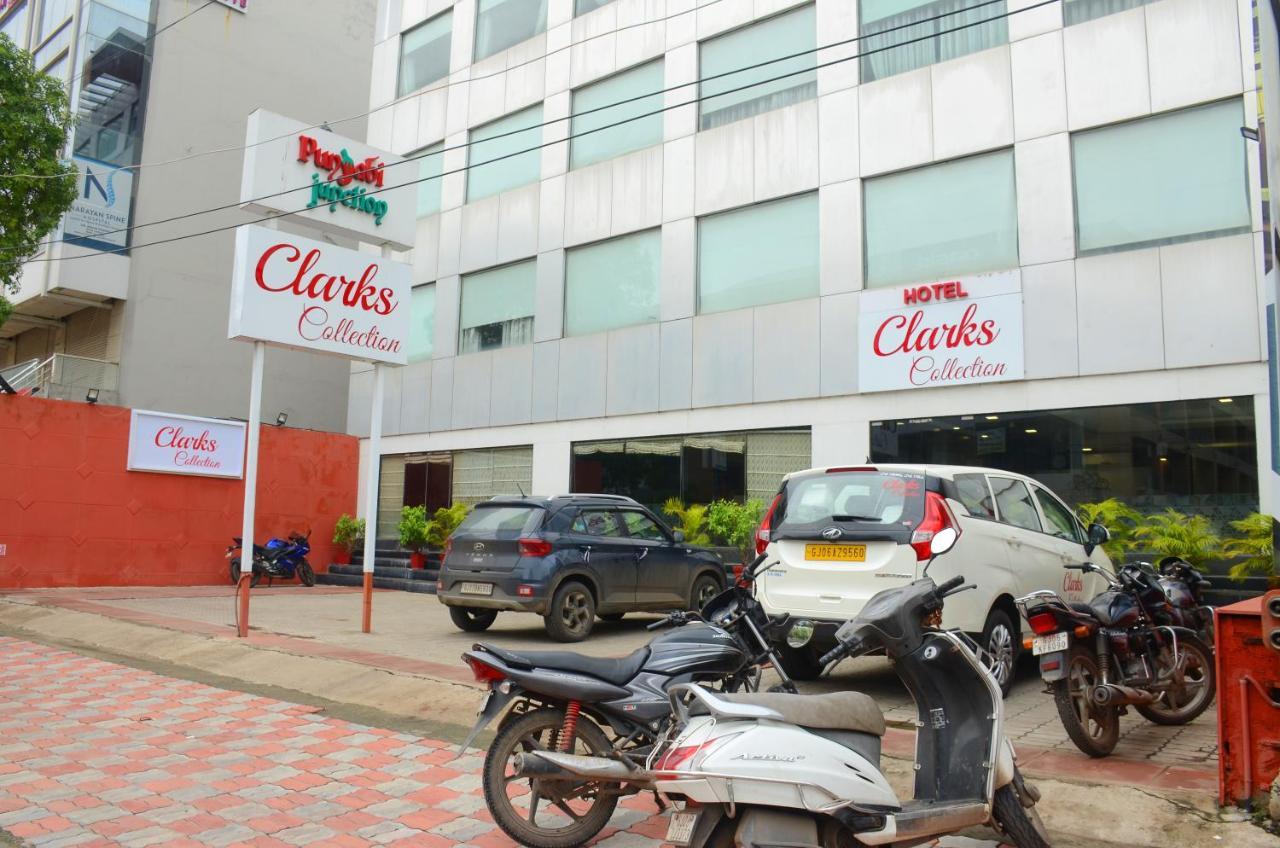 Hotel Clarks Collection Vadodara Exterior foto
