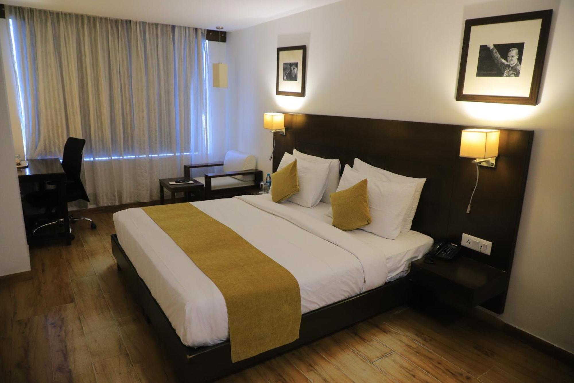 Hotel Clarks Collection Vadodara Exterior foto