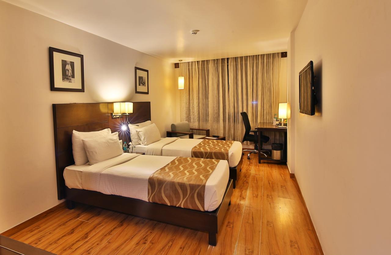 Hotel Clarks Collection Vadodara Exterior foto