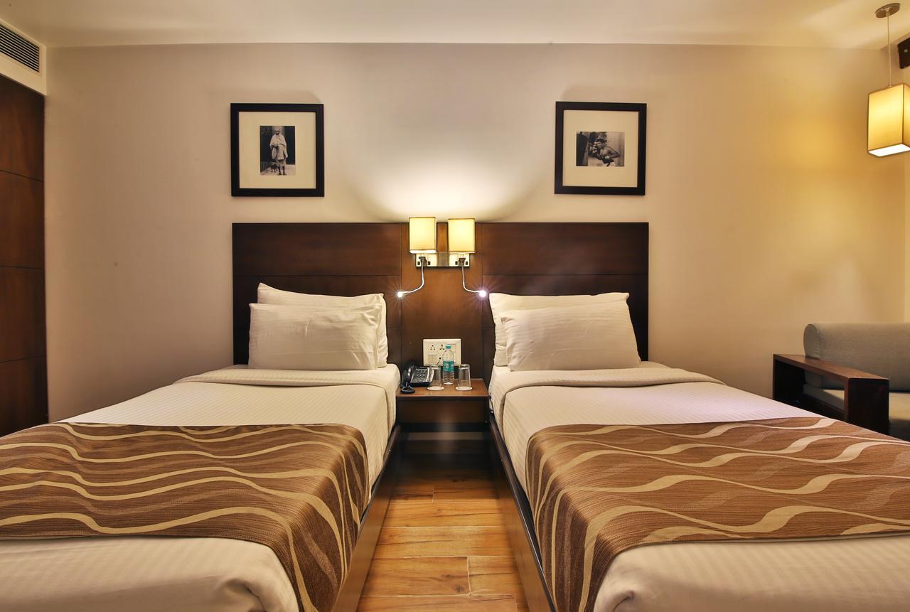 Hotel Clarks Collection Vadodara Exterior foto